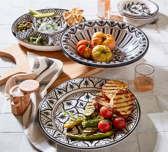 Bộ bát đĩa melamine phù hợp cho mọi phong cách ẩm thực từ Âu đến Á