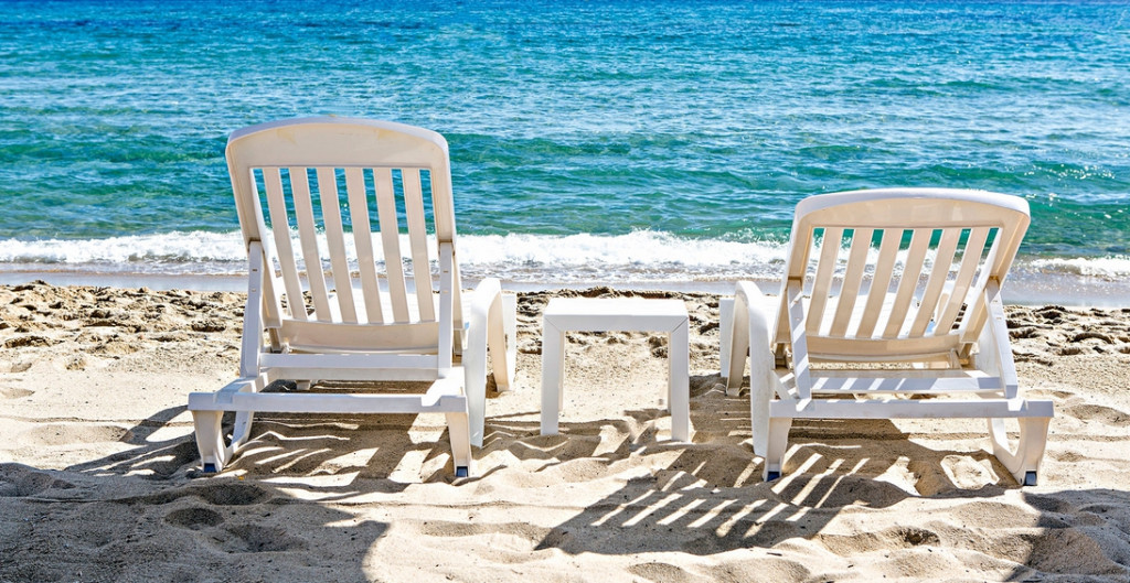 Ghế hồ bơi, ghế tắm nắng, ghế bãi biển Sunset nhựa chuyên dụng lung linh trong nắng